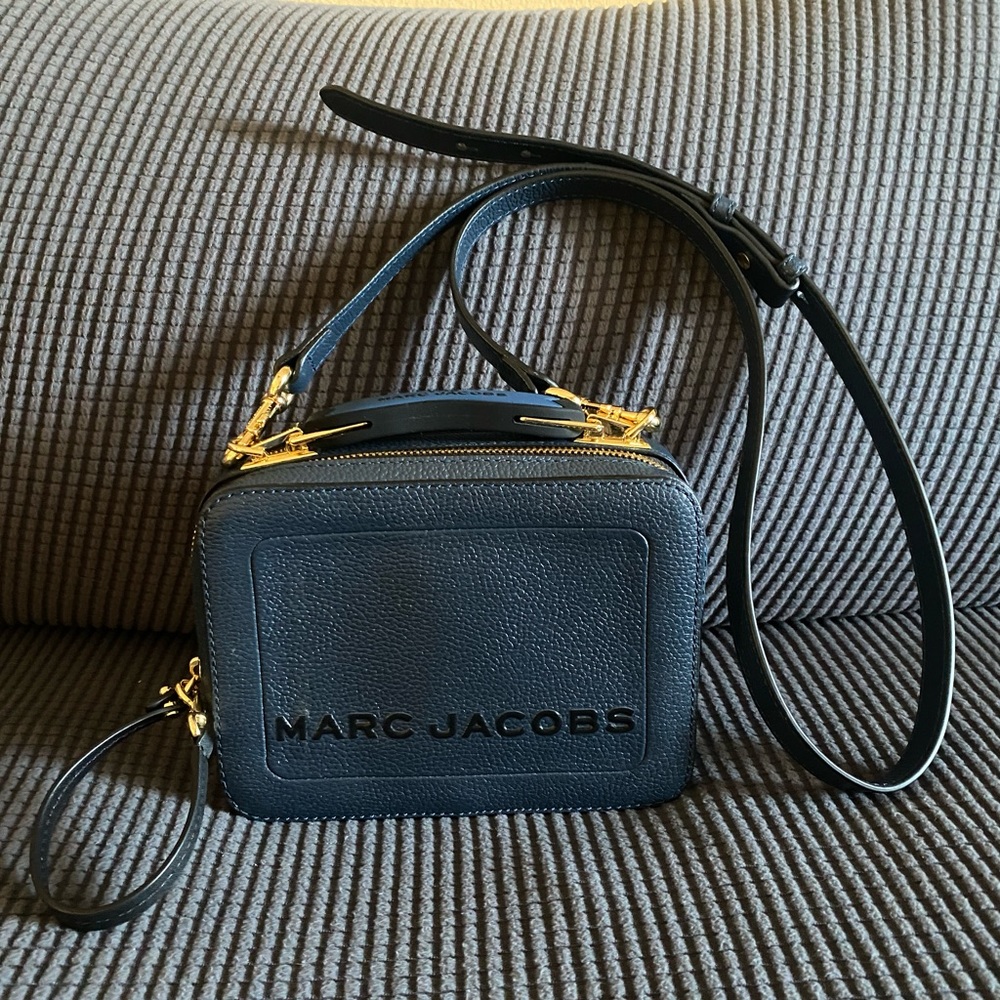 SALE! Marc Jacob crossbody bag